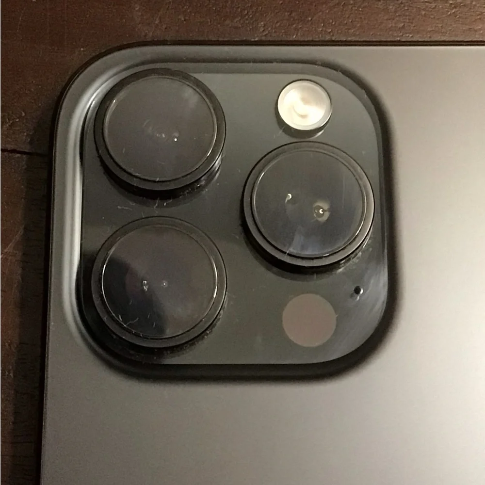 iPhone 16 pro max unlocked